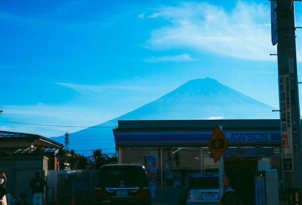 일본여행 - 후지산이 보이는 로손 편의점