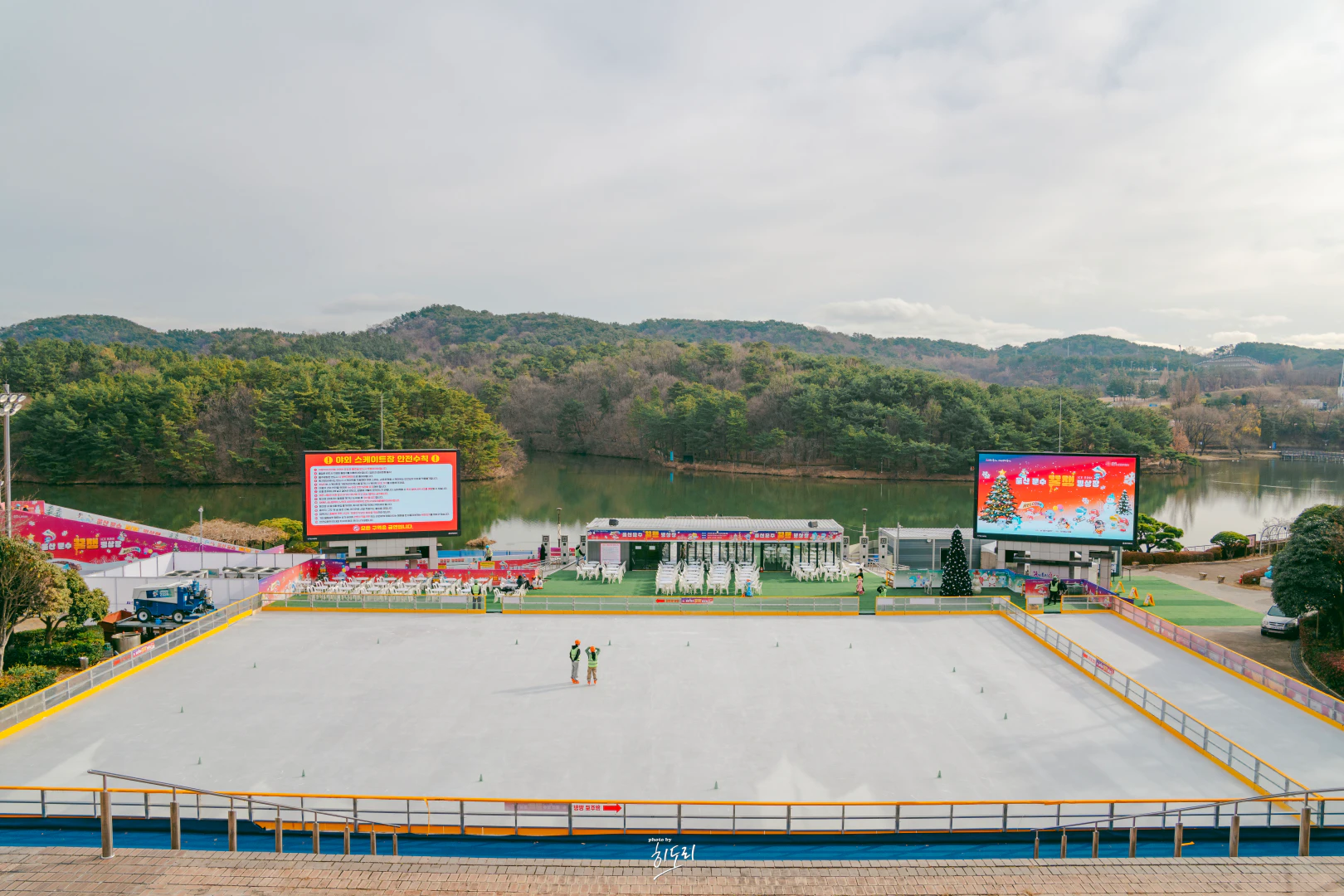 Ulsan Honey Fun Ice Rink & Sled Park HWI00053 복사