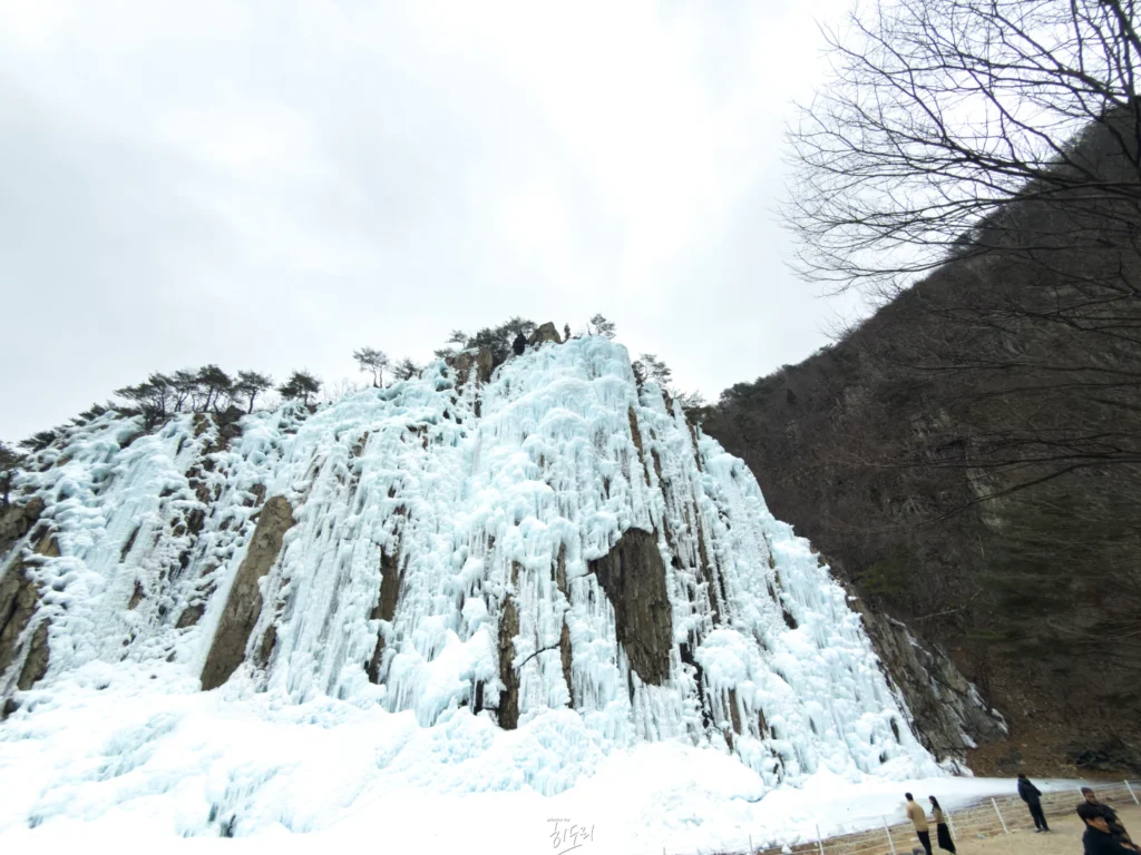 Cheongsong Ice Valley Eoreumgol 