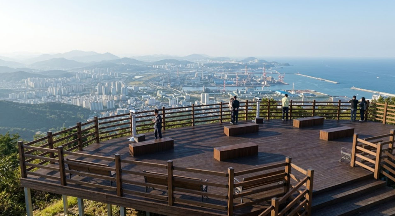 울산 무룡산 정상 전망쉼터 10월 말 완공, 전망데크·앉음벽 새로 생겨요 울산 무룡산 정상 전망쉼터 10월 말 완공, 전망데크·앉음벽 새로 생겨요
