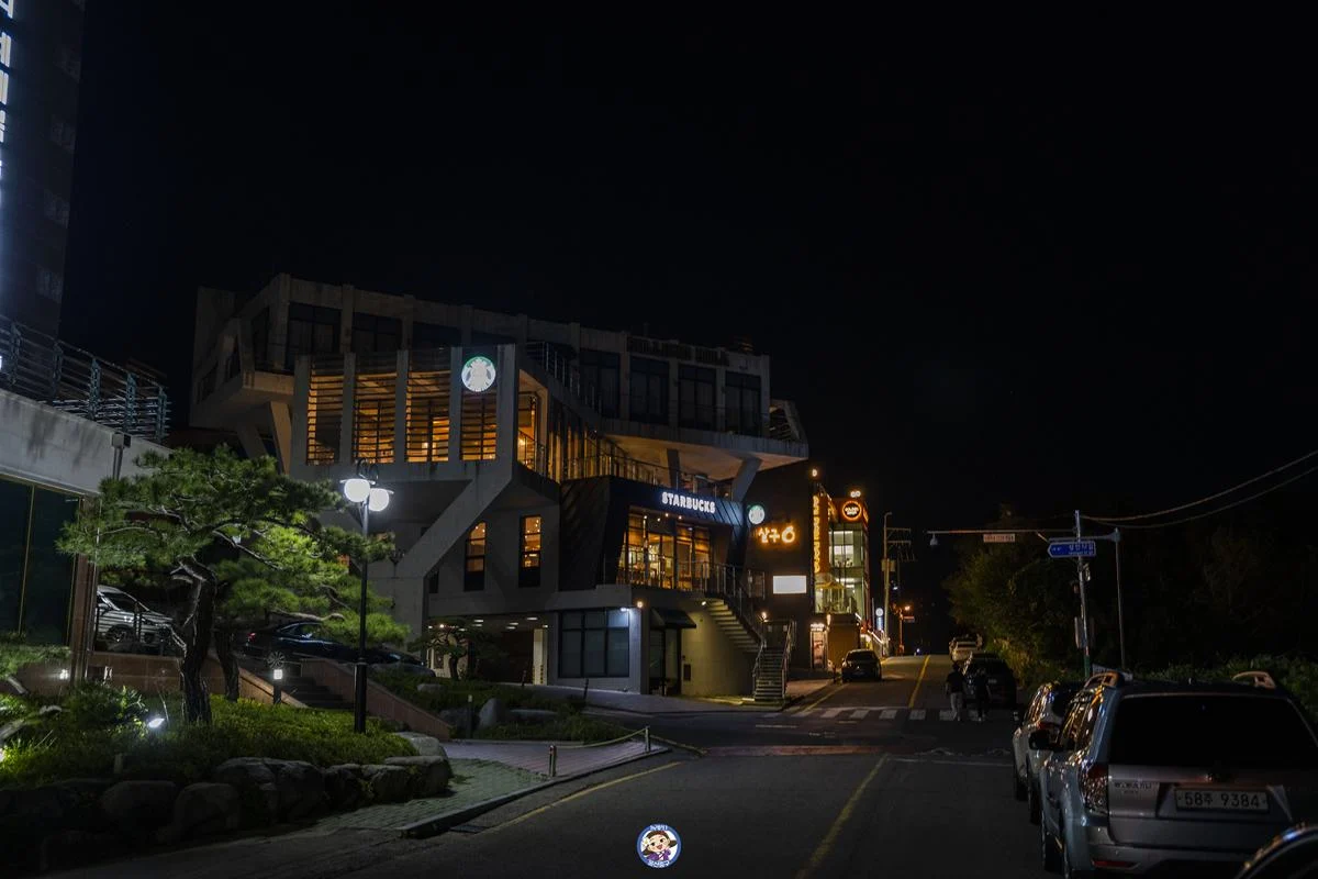 도로 옆 작은 미술관 ‘성안 옛길 미술관’
