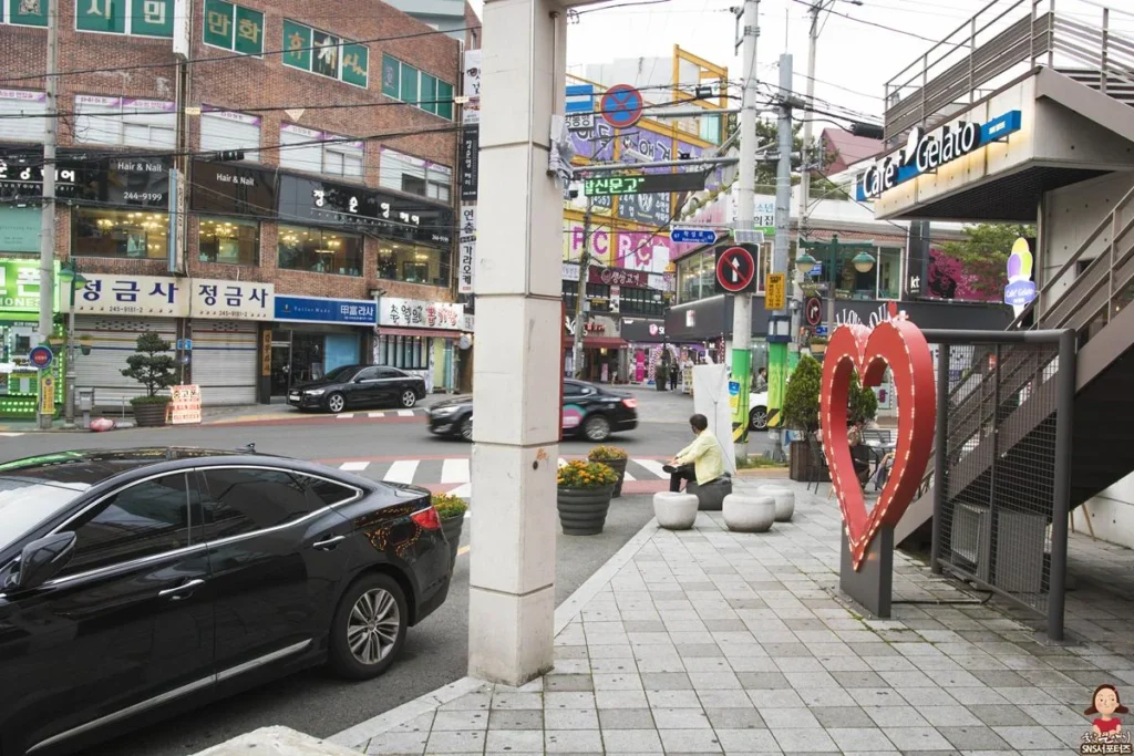 울산 중구에서만 볼수 있는 도심속 복합공간 ‘큐빅광장’