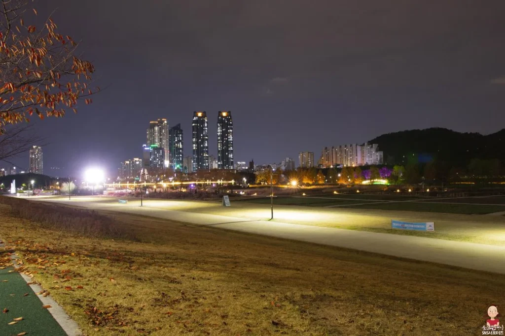 울산 야간데이트 하기 좋은곳 – 태화강국가정원에 보름달이 떠다닌데요~