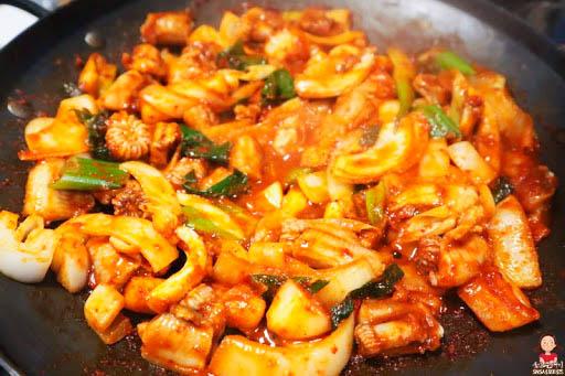 울산 중구 중앙시장에서 즐길수 있는 곰장어 골목길 사진 12