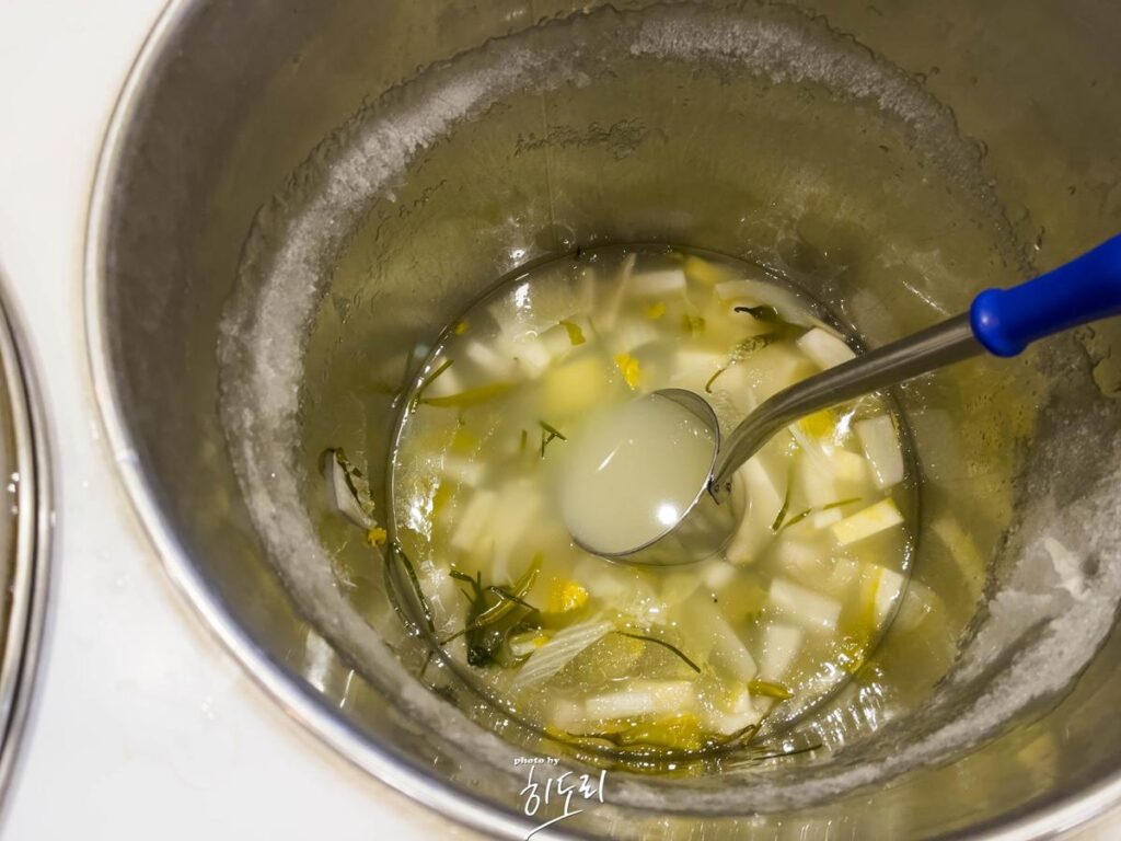 울산 맛있는 고깃집! '동치미' 고기한점 올리고 동치미 하나 올리고 냠냠~ 사진 7