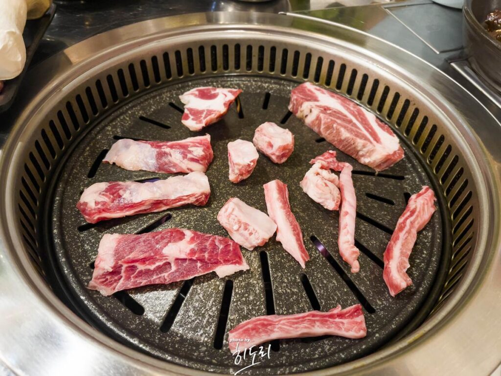 울산 맛있는 고깃집! '동치미' 고기한점 올리고 동치미 하나 올리고 냠냠~ 사진 12