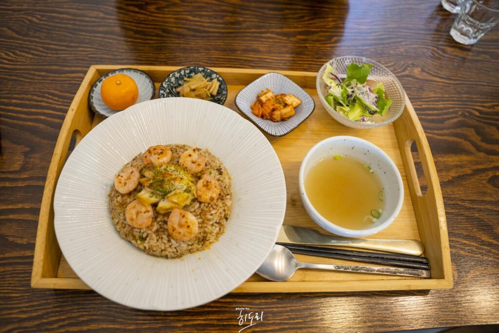 바다를 바라보며 먹을수 있는 부산 기장 일광 맛집! '미도식당' 사진 16