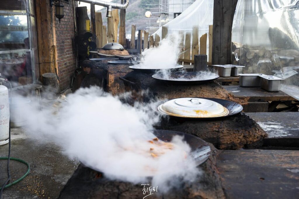 울산 울주 작천정 맛집 - 솥뚜껑 닭도리탕 산다화! 아이들과 방문하기 좋은곳 사진 22