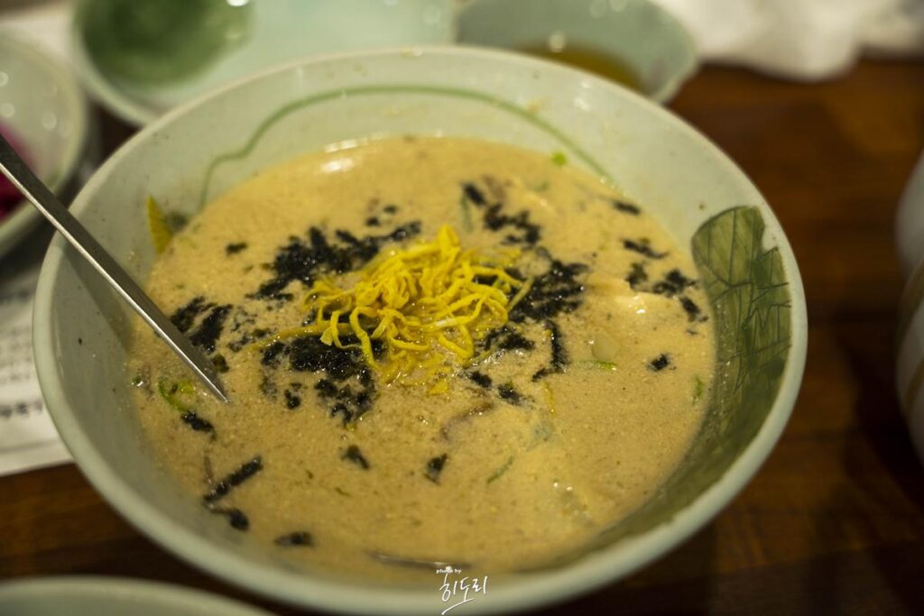 순천맛집 '나눌터' 버섯을 이용한 탕수! 도토리를 이용한 수제비! 로컬푸드의 정석 사진 10