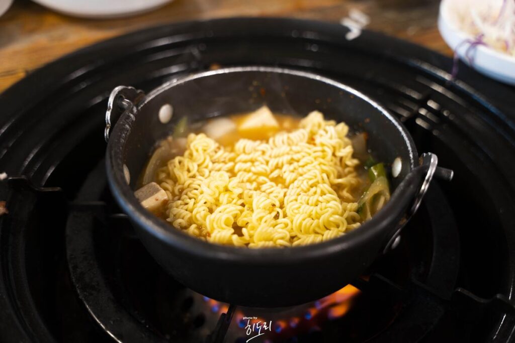 울산맛집 노포맛집 산정생불고기 - 고기가 진짜 쫀득쫀득~ 된장찌게에 소면까지 완벽! 사진 17