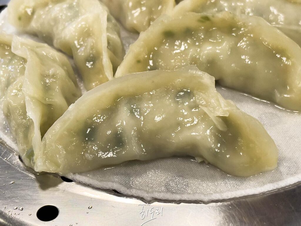 삼산 '밀면전문점' 여름철에 시원한 밀면 한그릇 하세요~ ft.사장님은 조금만 더 친절하면 좋겠습니다. ㅜㅜ 사진 5