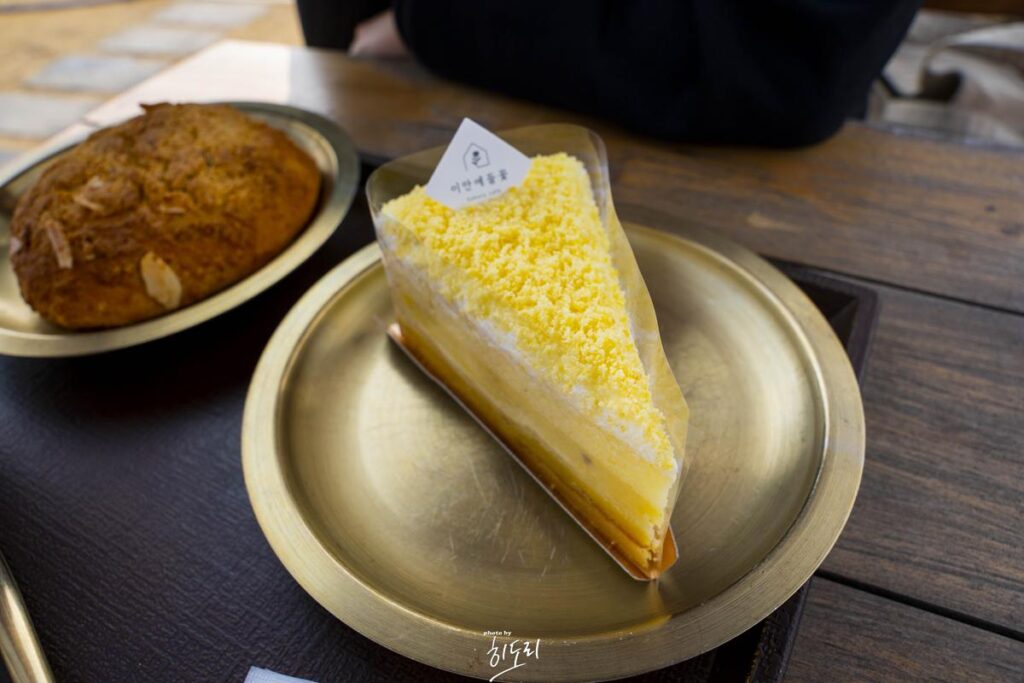 울산 울주 두동카페! 빵도맛잇고~ 야외정원도 멋있고~ '이안에들꽃' 사진 14